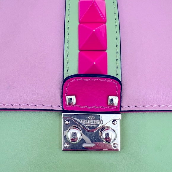 VALENTINO
Roman-Stud Leather Shoulder/Crossbody Bag. - Picture 3 of 9